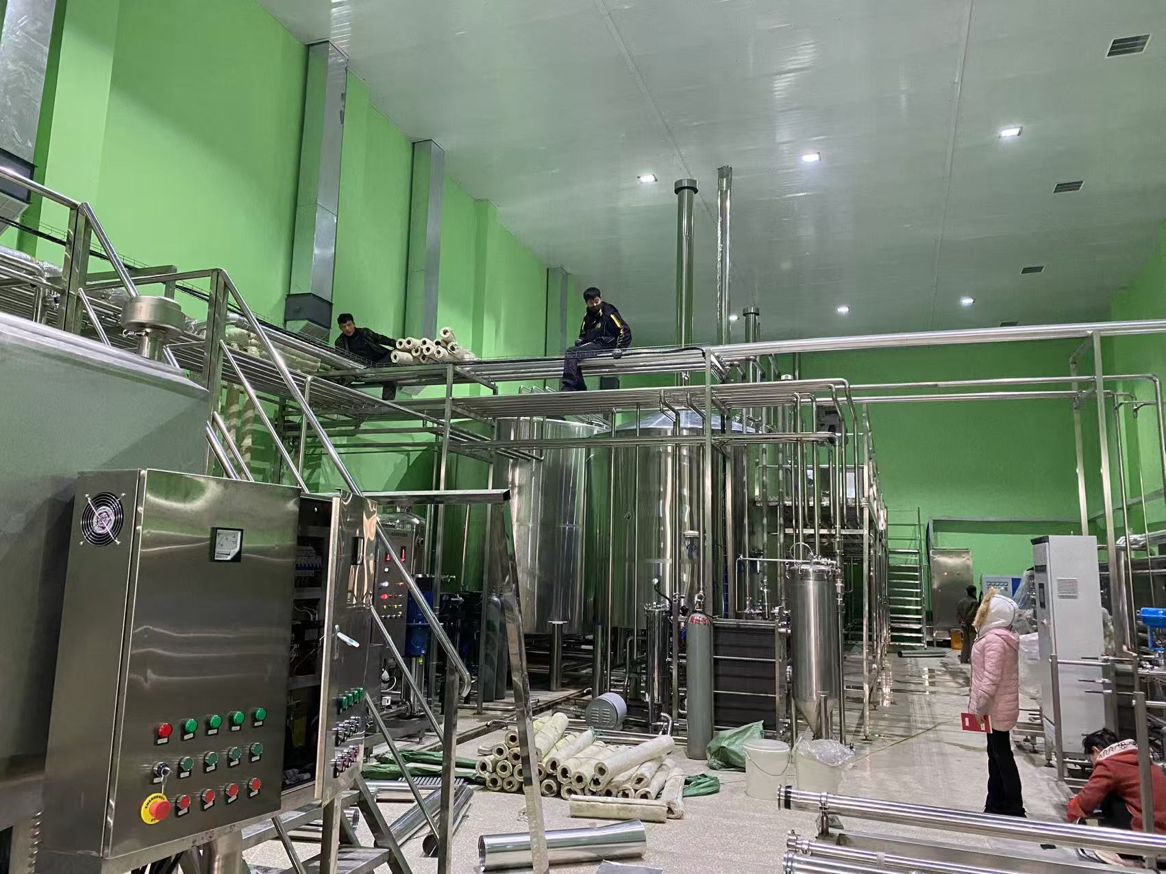 望谟精酿啤酒设备厂—精酿啤酒设备制造:传承工艺与创新科技的交融